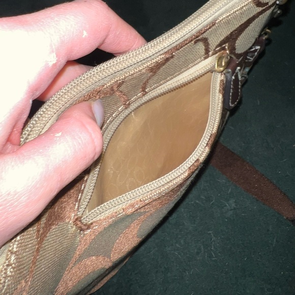 Vintage Coach Brown/Beige Monogram Crossbody Bag - Picture 6 of 13